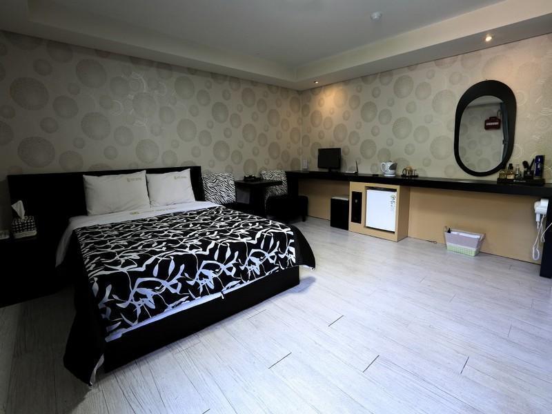 Geoje Win Hotel Bagian luar foto
